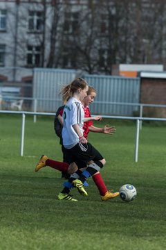 Bild 38 - C-Juniorinnen Kieler MTV -  MTSV POlympia Neumuenster : Ergebnis: 1:0